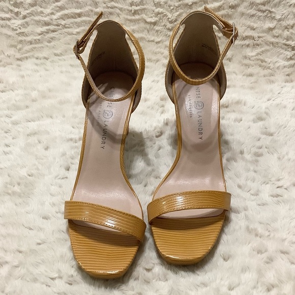 🛍️ CHINESE LAUNDRY Yellow Tinie Lizard Ankle Straps Heeled Sandal - Size 9.5 - Picture 4 of 15